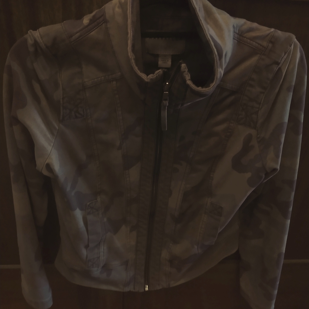 Like new camo jacket